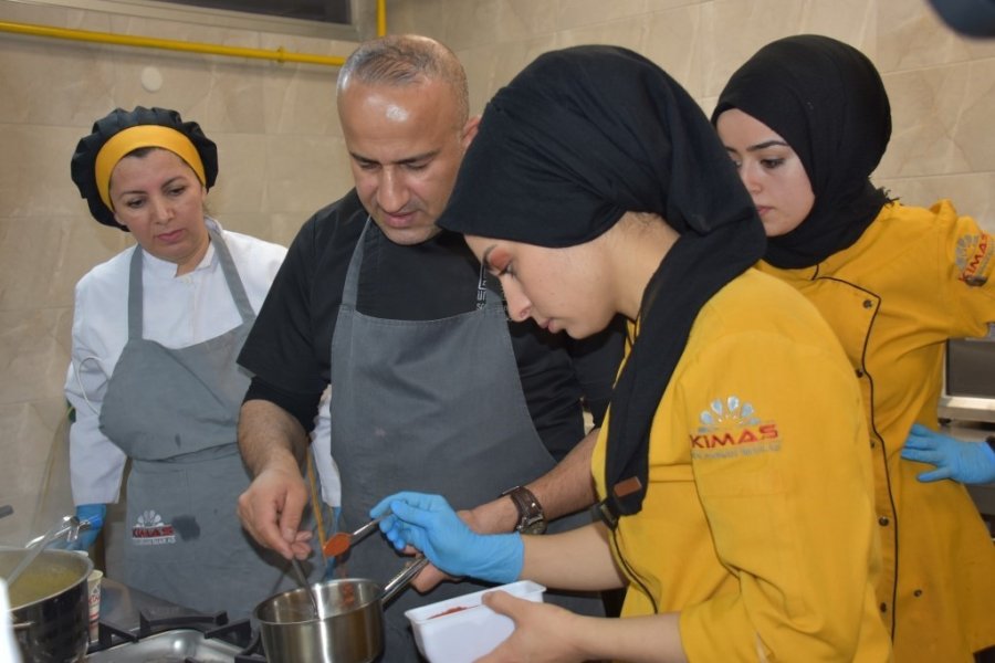 Kocasinan’da Çölyak İle İlgili Hem Akademik Hem De Uygulamalı Eğitim