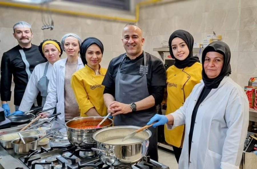 Kocasinan’da Çölyak İle İlgili Hem Akademik Hem De Uygulamalı Eğitim