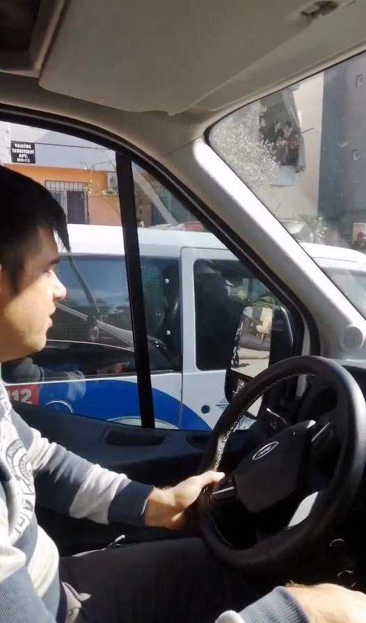 Polisle Şüphelinin Kovalamacasına Katıldı, Gelişmeleri An Be An Aktardı