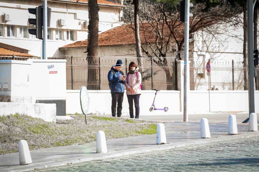 Kuzey Rüzgarları Antalya’yı Buz Kestirdi, Meteoroloji ‘don’ Uyarısı Verdi