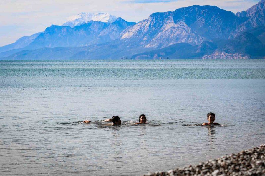 Kuzey Rüzgarları Antalya’yı Buz Kestirdi, Meteoroloji ‘don’ Uyarısı Verdi