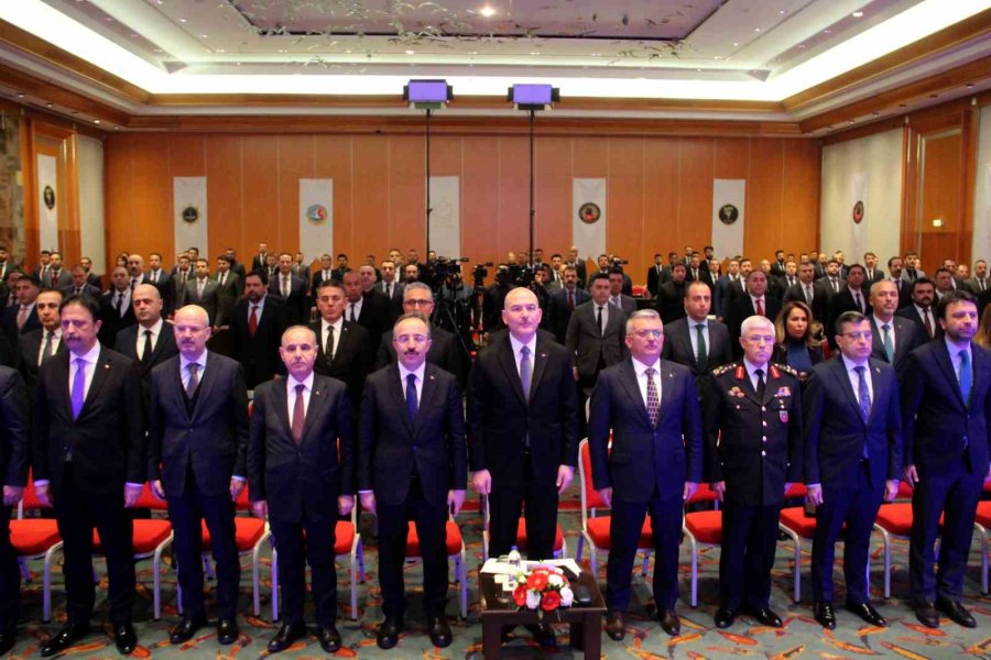 Bakan Soylu: "uyuşturucuya Başlayanların Yüzde 75’i Arkadaş Israrıyla Başlıyor"