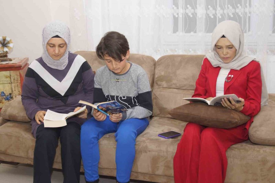 Karaman’da “çay Koy Geliyoruz, Birlikte Okuyoruz’’ Projesi