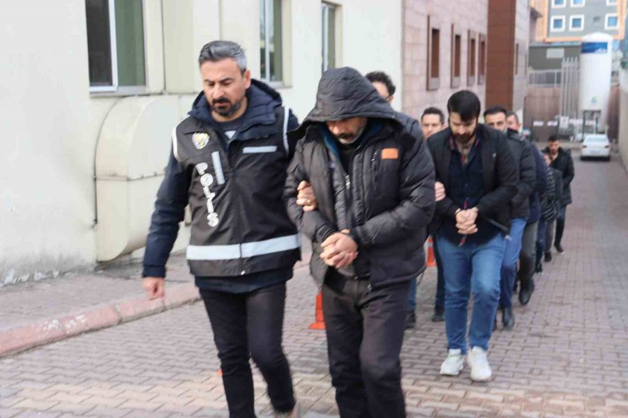 3 Aylık ‘ruhsatsız Silah’ Operasyonunda 8 Kişi Adliyede