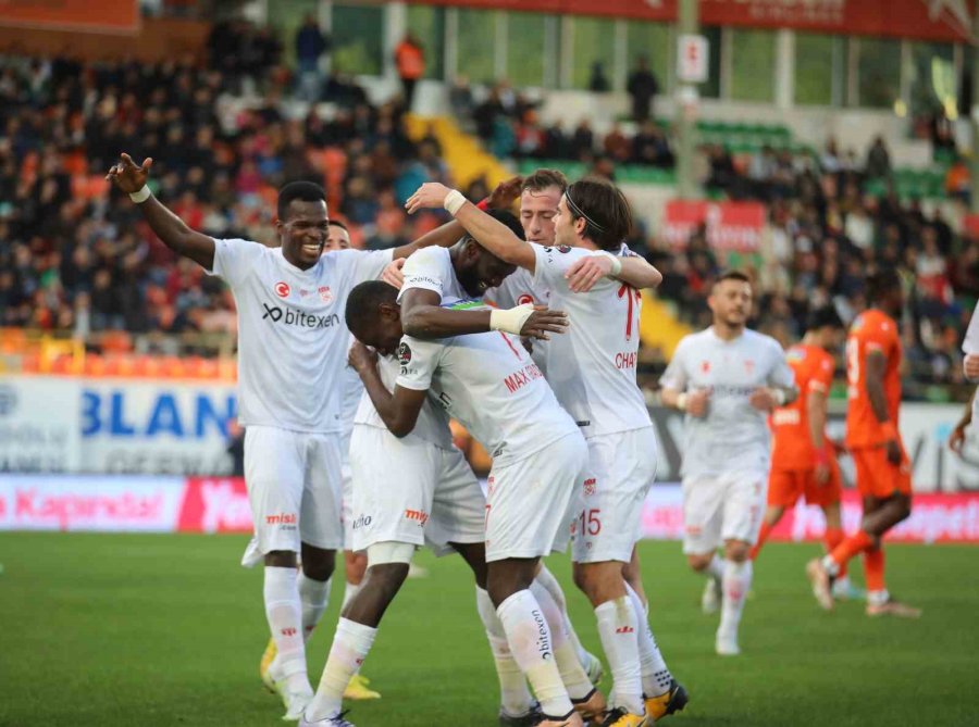 Spor Toto Süper Lig: Corendon Alanyaspor: 0 - Dg Sivasspor: 3 (maç Sonucu)