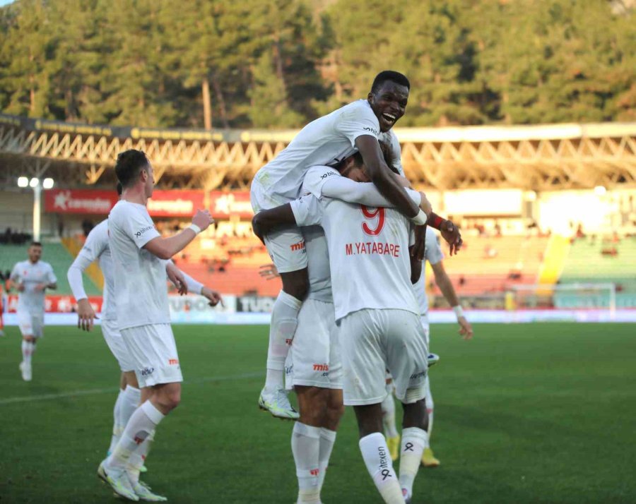 Spor Toto Süper Lig: Corendon Alanyaspor: 0 - Dg Sivasspor: 3 (maç Sonucu)