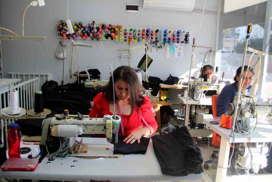 Patronunun "sana Kim İş Verir" Sözüne İnat Dünyaya Satış Yapıyor