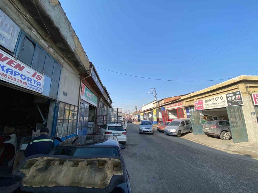 Araçlarda Dikkatsizce Kullanılan Antifirize Dikkat