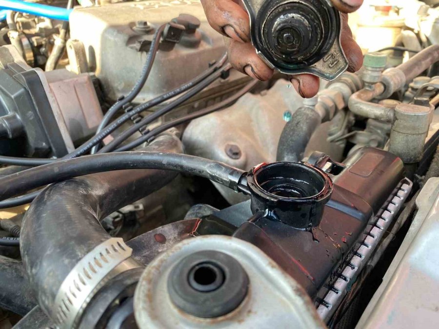 Araçlarda Dikkatsizce Kullanılan Antifirize Dikkat