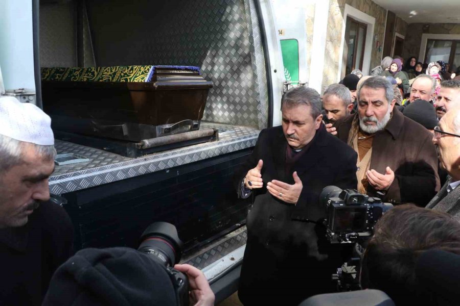 Babasını Kaybeden Bbp Genel Başkanı Destici Cenaze Namazı Öncesinde Açıklamalarda Bulundu