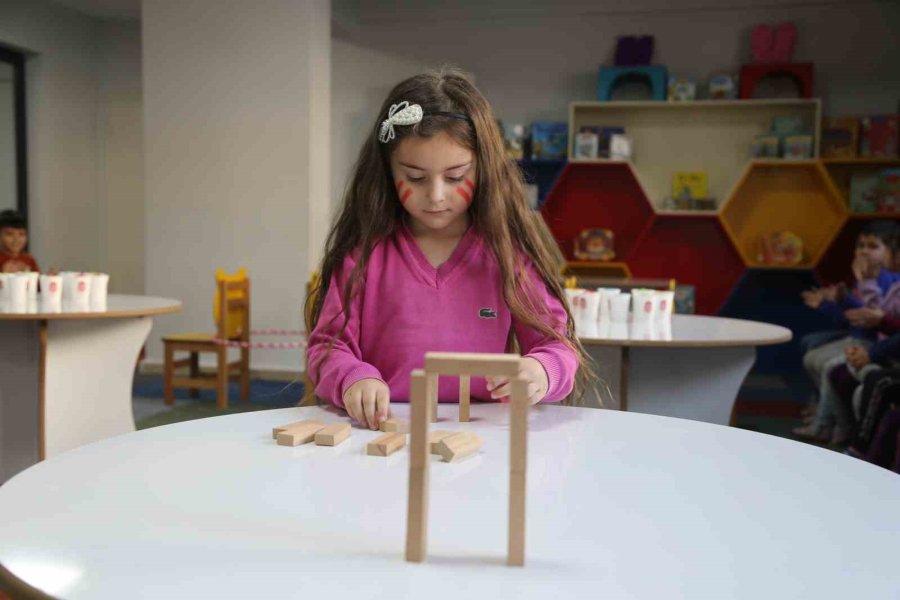 Büyükşehir’in Yeni Kütüphanesinde Minikler İçin Survivor Parkuru