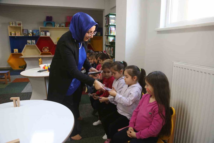 Büyükşehir’in Yeni Kütüphanesinde Minikler İçin Survivor Parkuru