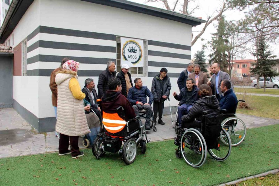 Engelleri Aştılar, Peluş Bebek Üretiyorlar