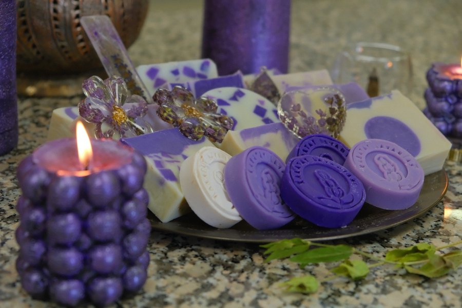 Karatay Lavantasına Kadın Eli Değdi