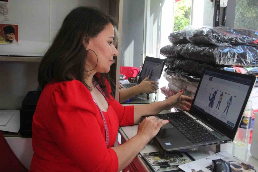 Patronunun "sana Kim İş Verir" Sözüne İnat Dünyaya Satış Yapıyor