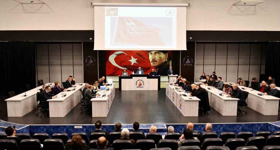 Hayatını Kaybeden Gazetecinin Adı Parka Verildi