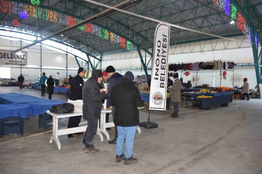 İnönü Belediyesi Soğuk Kış Gününü Sıcak Çorba İle Isıttı