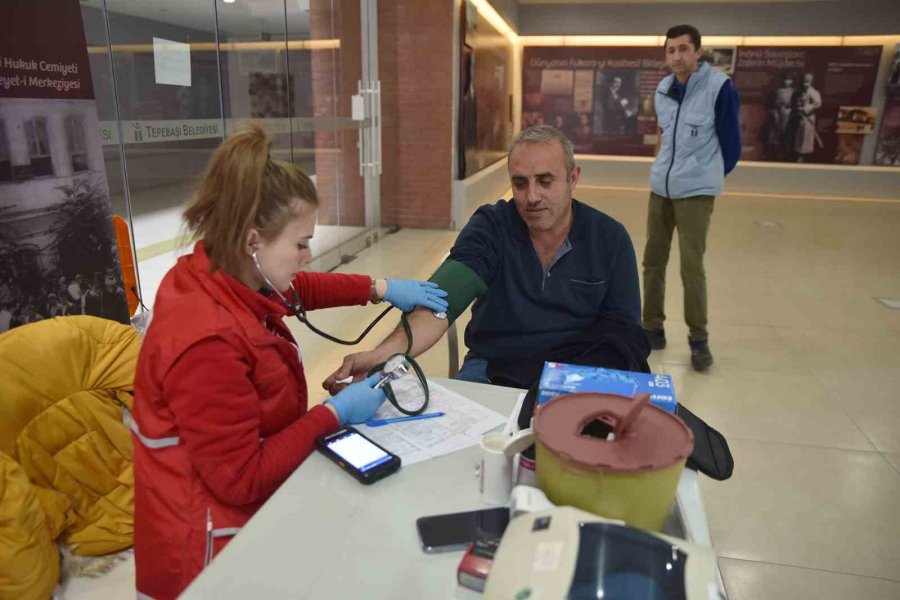 Tepebaşı Personelinden Kan Bağışına Destek