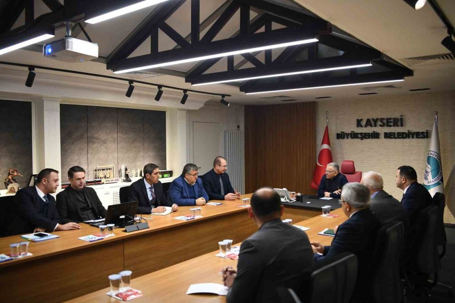 Büyükkılıç’tan Osb Başkanlarıyla Değerlendirme Toplantısı