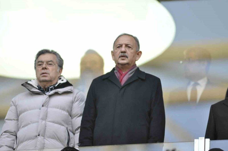 Spor Toto Süper Lig: Kayserispor: 0 - Medipol Başakşehir: 0 (ilk Yarı)