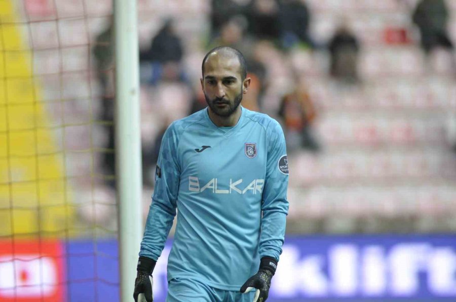 Spor Toto Süper Lig: Kayserispor: 0 - Medipol Başakşehir: 0 (ilk Yarı)