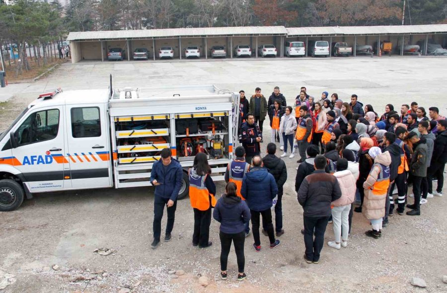 Neü’de Geleceğin Paramedikleri “destek Afad Gönüllüsü” Oldu