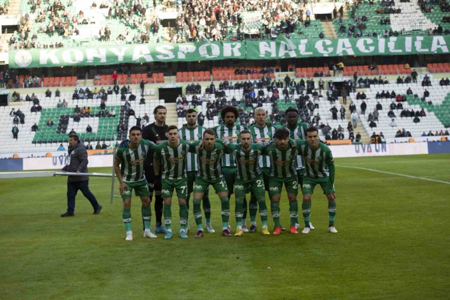 Spor Toto Süper Lig: Konyaspor: 0 - İstanbulspor: 0 (maç Devam Ediyor)