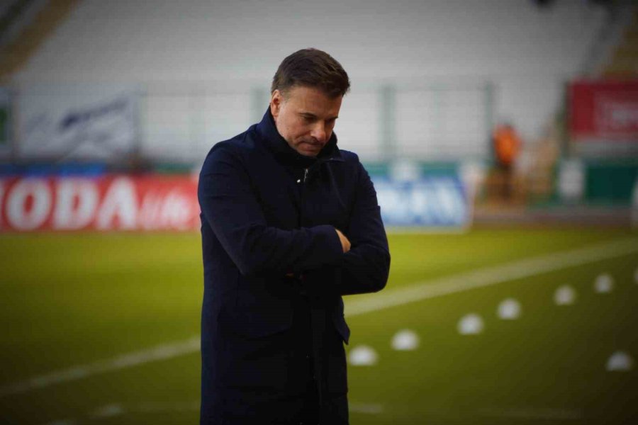 Spor Toto Süper Lig: Konyaspor: 0 - İstanbulspor: 0 (ilk Yarı)