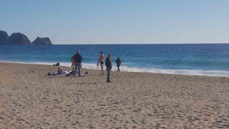 Alanya’dan Kış Ortasında Kıskandıran Manzara