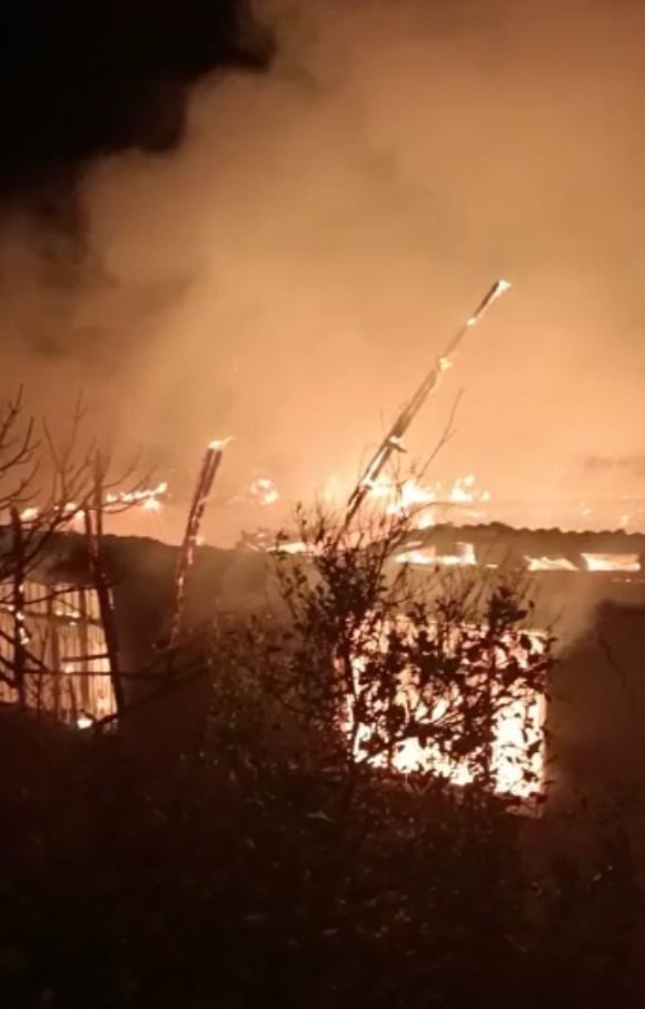Antalya’da Gecekondu Yangını: 2 Ölü