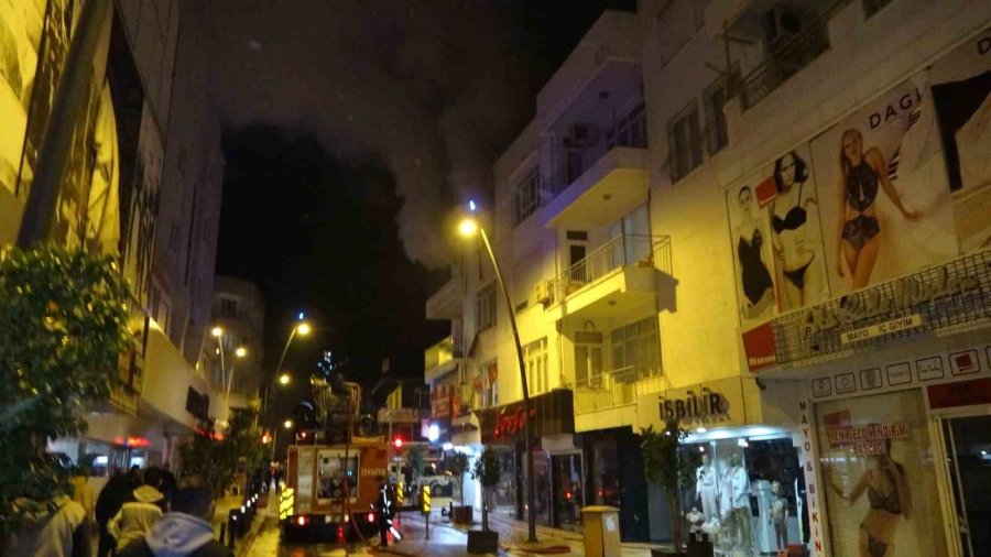 Oturduğu Evi Yakan Kiracı Kadın Tutuklandı