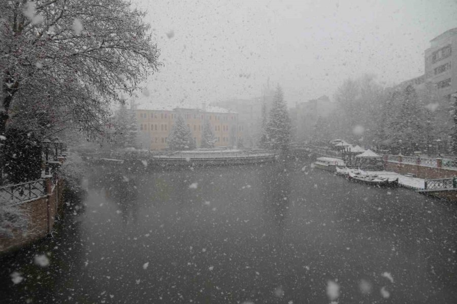 Eskişehir’in Kar Hasreti Son Buldu