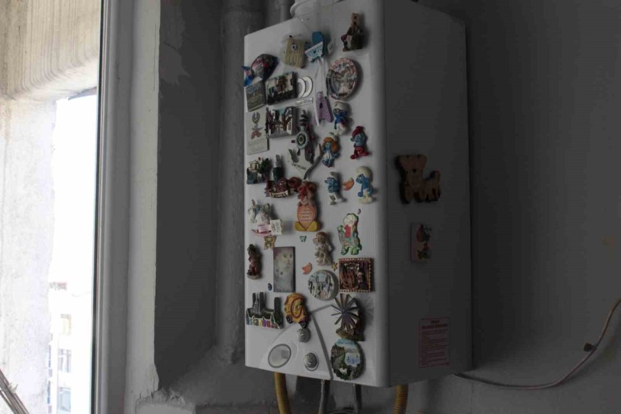 Magnet Koleksiyonuyla Görenleri Şaşırtıyor