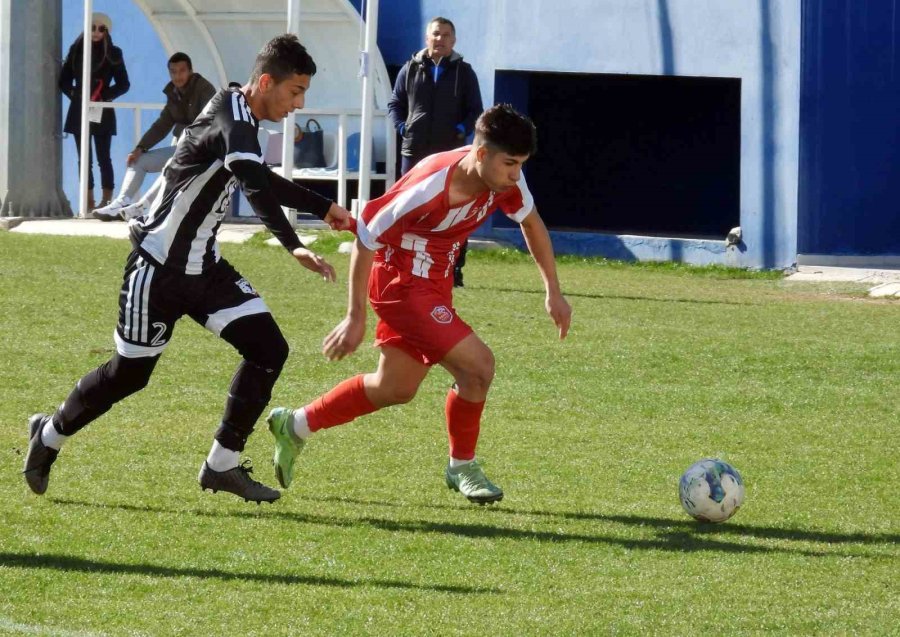 Kepez’in U18 Takımı Dolu Dizgin Gidiyor