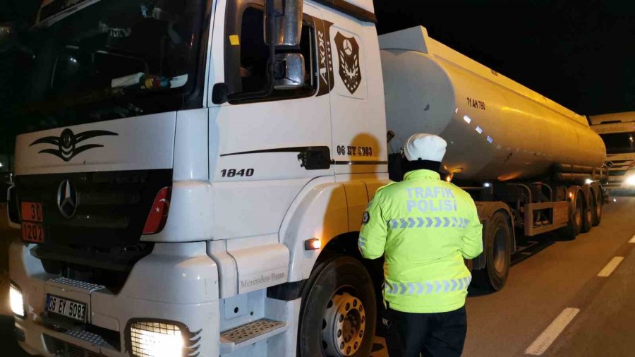 Eksi 9 Dereceyi Gören Aksaray’da Buzlanmaya Karşı Denetimli Uyarı