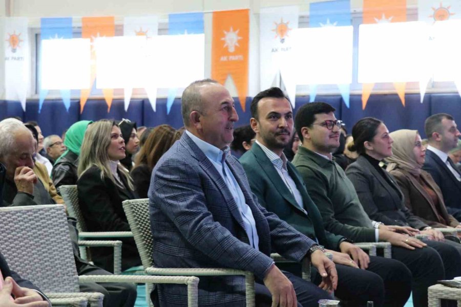 Dışişleri Bakanı Çavuşoğlu: “isveç Nato Üyeliğinin Yoluna Mayınlar Döşüyor”