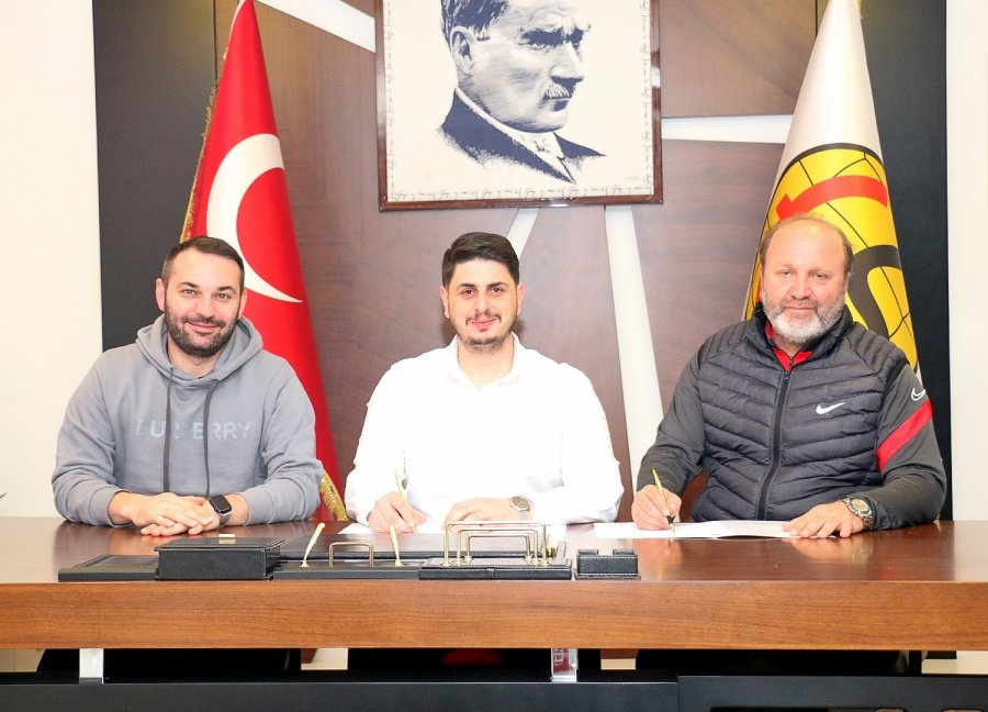 Es Es’te Özcan Kızıltan Dönemi