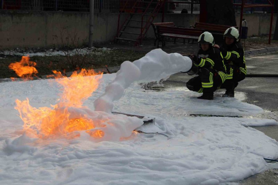 Komando Değil İtfaiye Eri