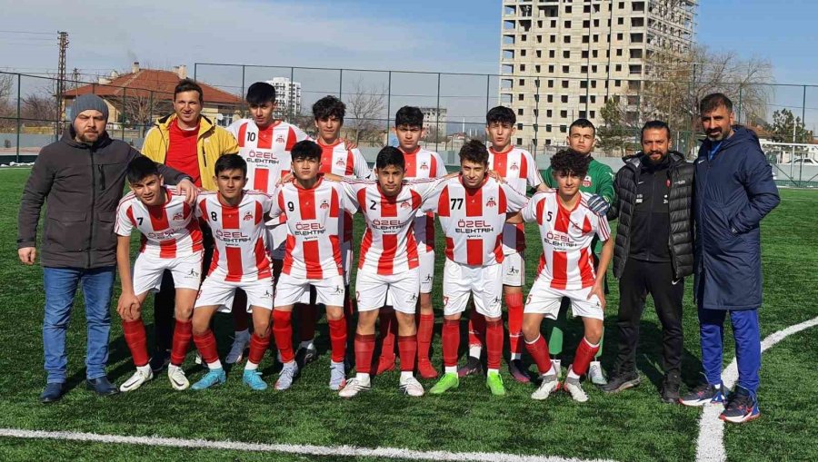 U16 Ligi’nde 4 Takım Finale Kaldı