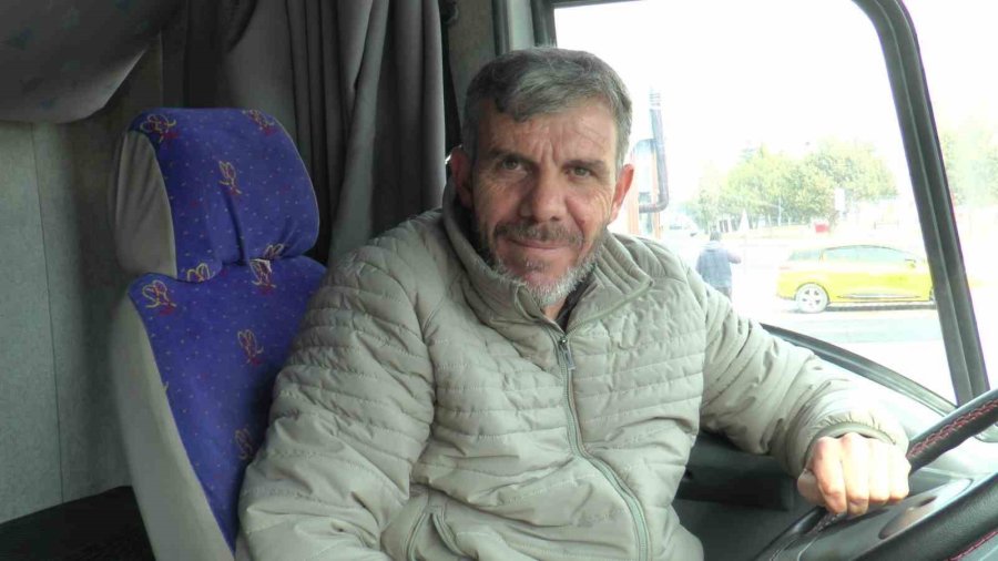 “büyük Araçlarda Buzlu Yolda Fren Çok Kullanılmamalı”