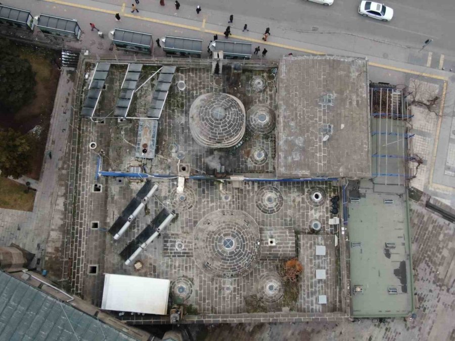 786 Yıllık Tarihi Hamam Satışa Sunuldu