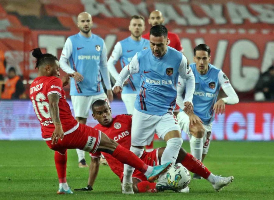 Spor Toto Süper Lig: Fta Antalyaspor: 1 - Gaziantep Fk: 0 (ilk Yarı)