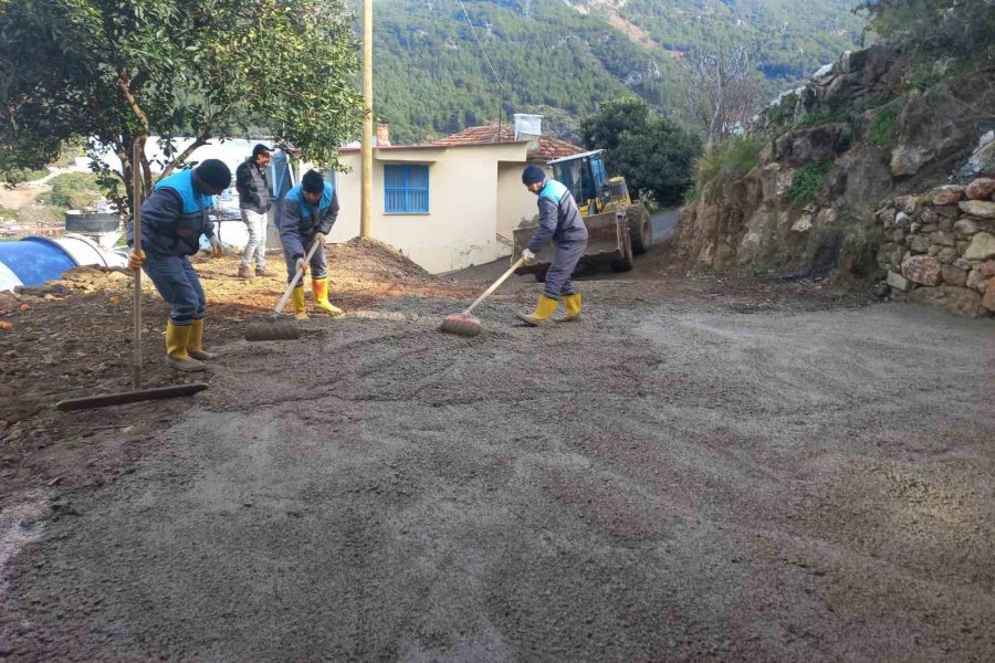 Engelli Rampası Yapılan Vatandaşın Yüzü Güldü