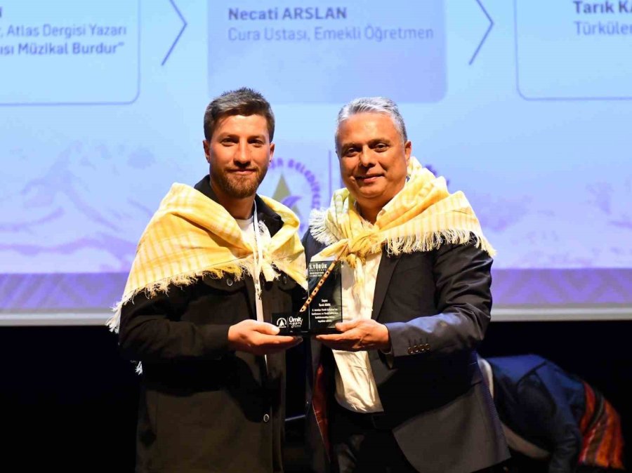Dağlarda Yankılanan Ses Çoban Tarık Kara, Bu Kez Yörükler İçin Söyledi