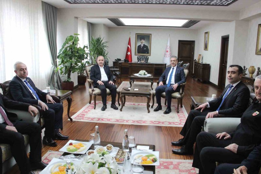 Emniyet Genel Müdürü Mehmet Aktaş: “kar Yağışı İle Birlikte Trafik Kazalarında Bir Artış Var”