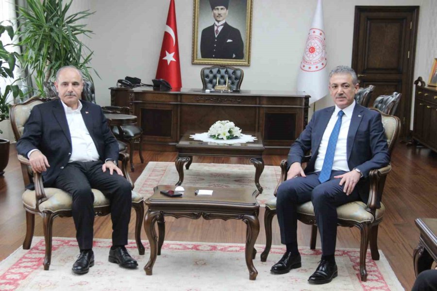 Emniyet Genel Müdürü Mehmet Aktaş: “kar Yağışı İle Birlikte Trafik Kazalarında Bir Artış Var”