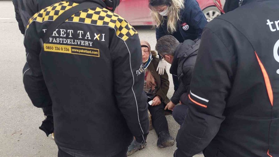 Eskişehir’de Otomobilin Çarptığı Kadın Yaralandı