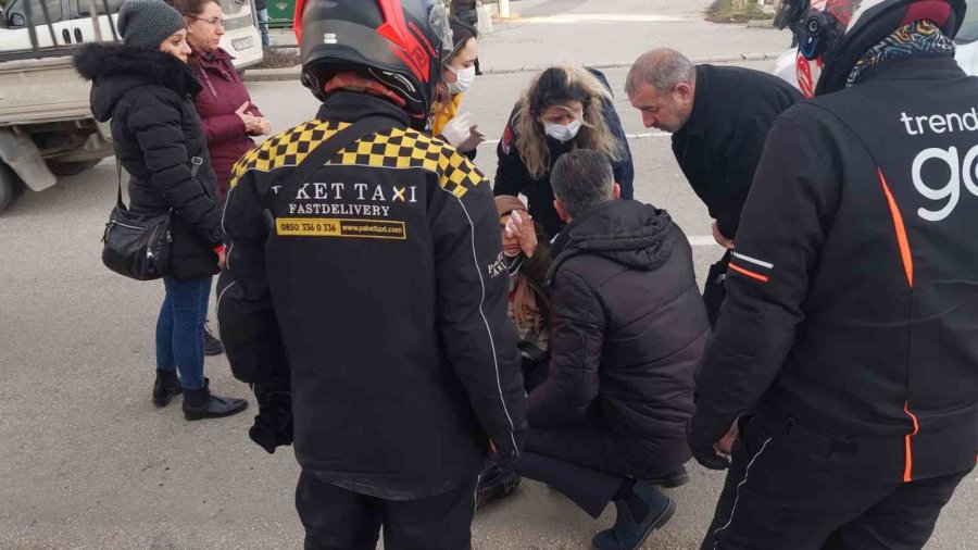 Eskişehir’de Otomobilin Çarptığı Kadın Yaralandı