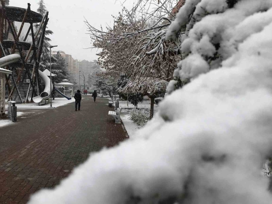 Konya’da Kar Yağışı Yeniden Başladı
