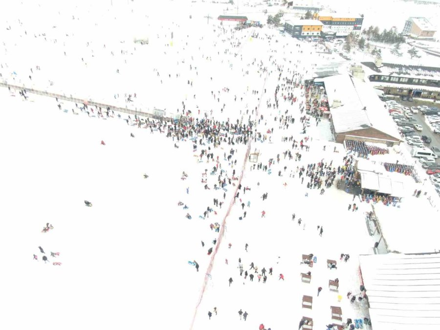 Erciyes Sömestirde Beklentilerin Üzerine Çıktı